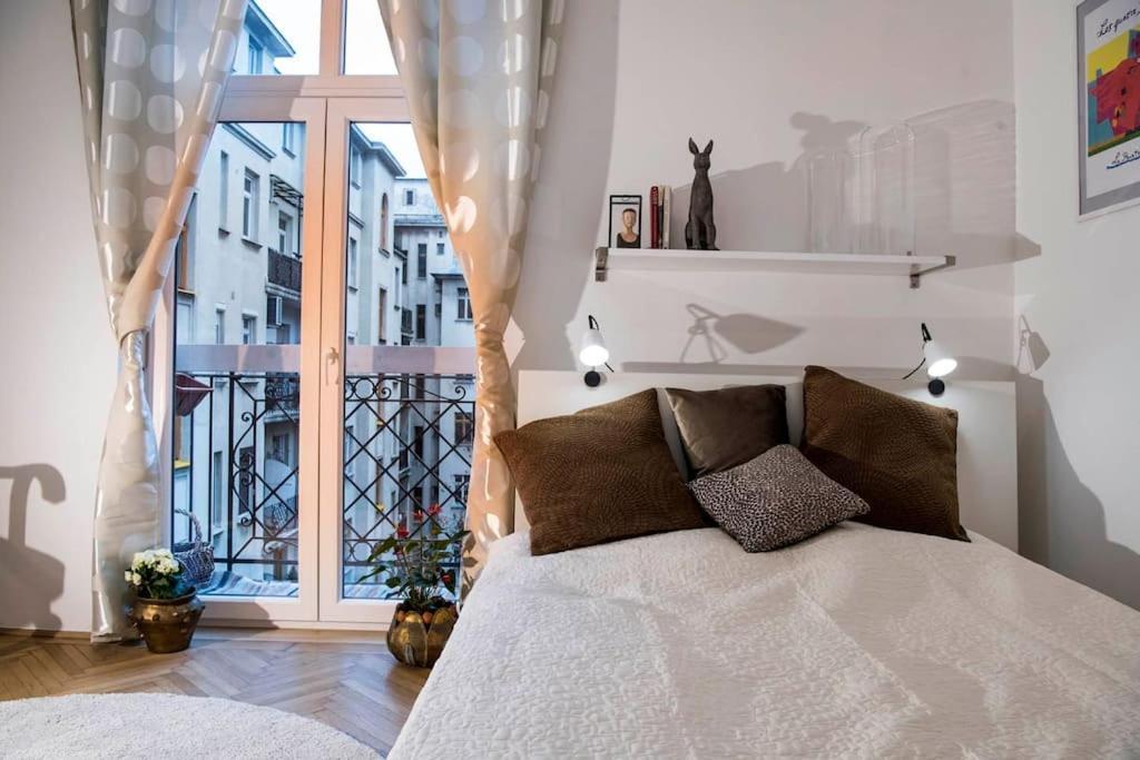 Gorgeous Flat Right Near The City Center Budapeste Exterior foto