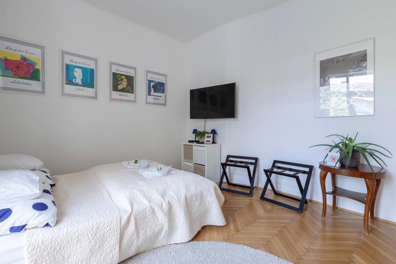 Gorgeous Flat Right Near The City Center Budapeste Exterior foto