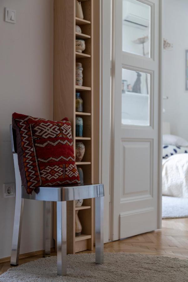 Gorgeous Flat Right Near The City Center Budapeste Exterior foto