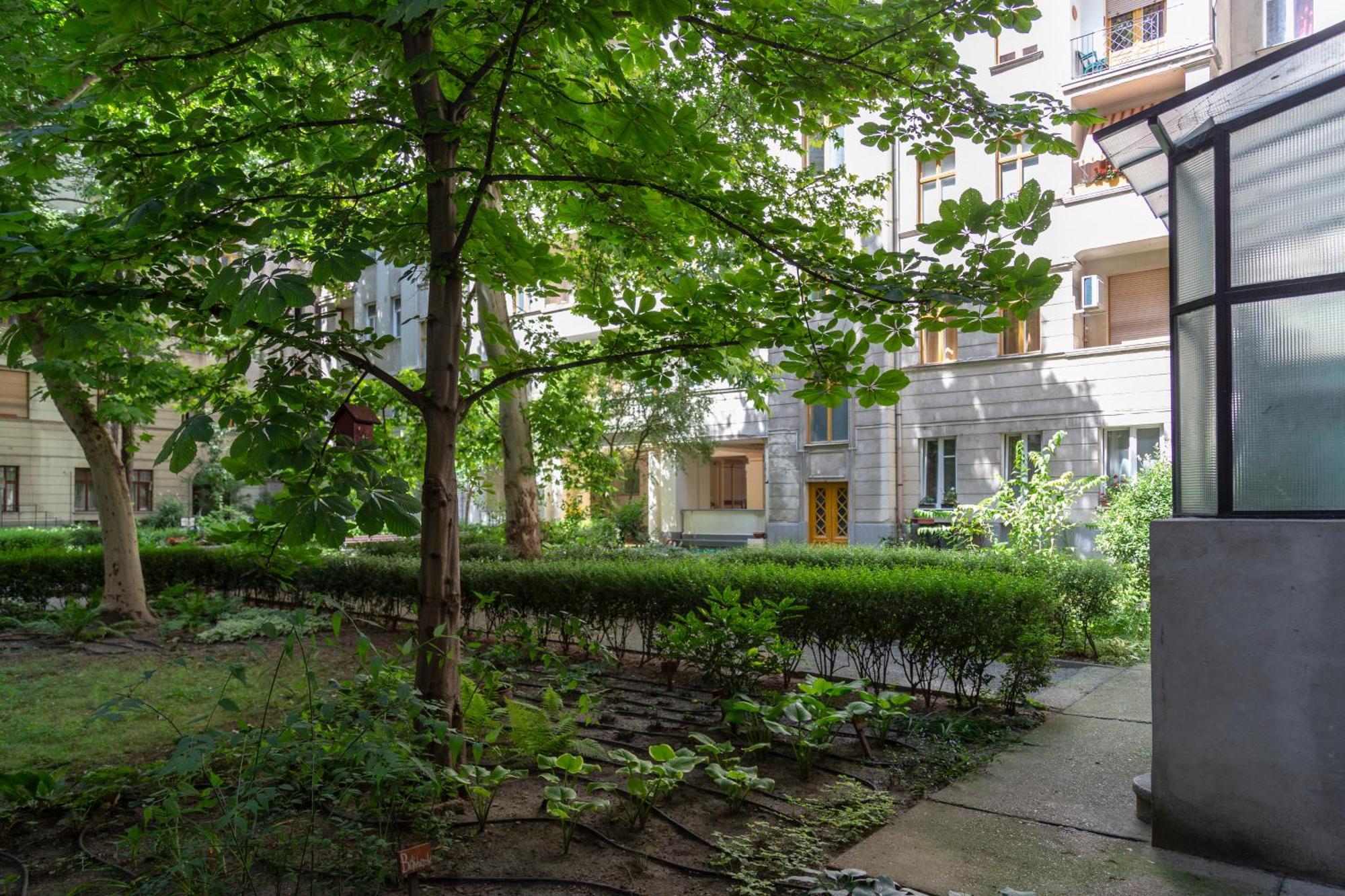 Gorgeous Flat Right Near The City Center Budapeste Exterior foto